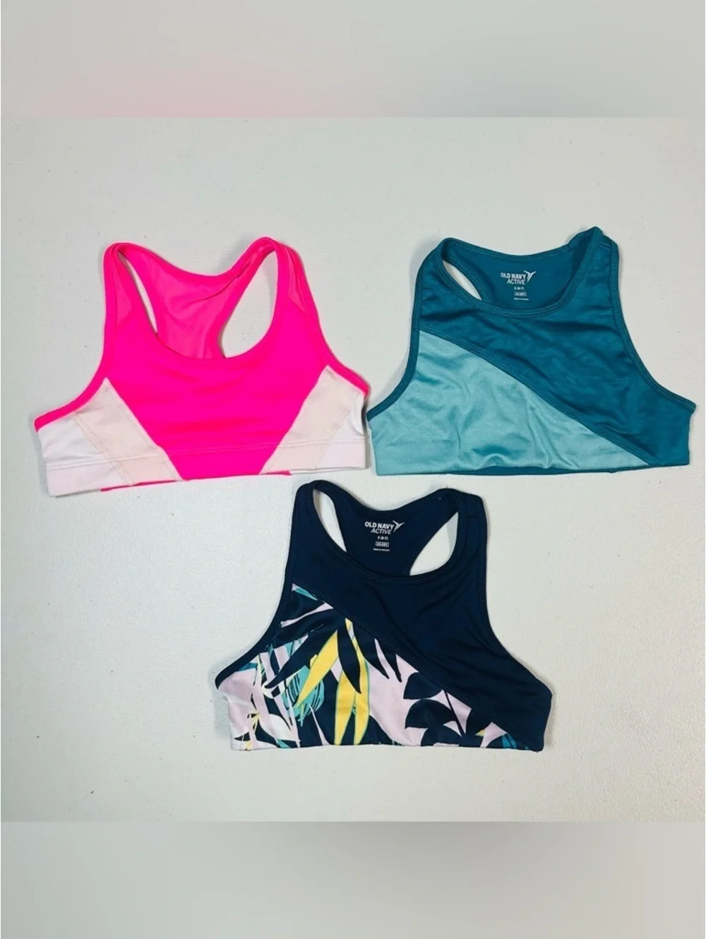 Old Navy Active Girls Sports Bra Bundle Size S 6-7 Racerback Go-Dry 3 Pack